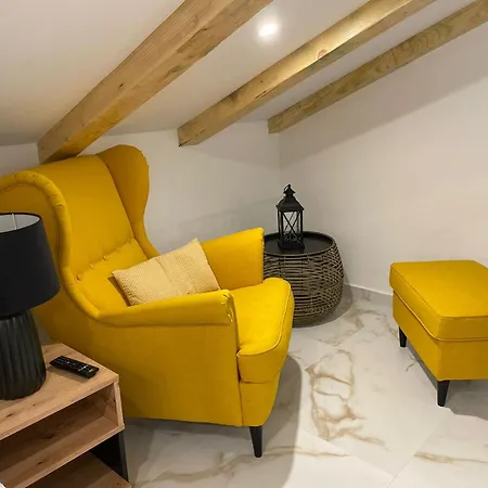 Arba Sunshine Apartmán *